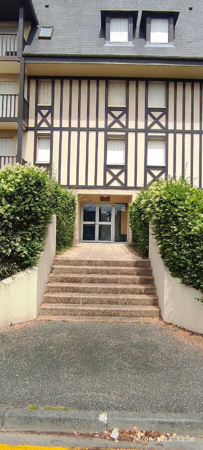 Le Vip Cabourg,200M De La Plage Et De La Promenade Marcel Proust,600M Du Centre, Agreable F2 En Rez De Jardin Διαμέρισμα Εξωτερικό φωτογραφία